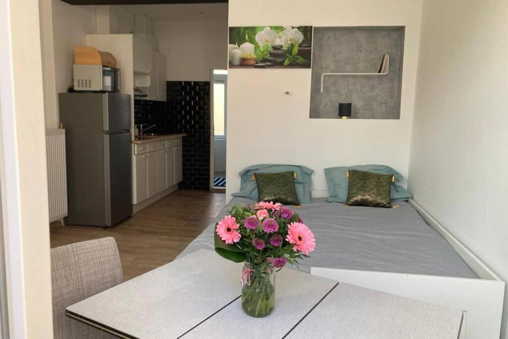 Magnifique Studio Au 2Eme Etage, A Proximite De La Gare Du Midi! Brusel Exteriér fotografie